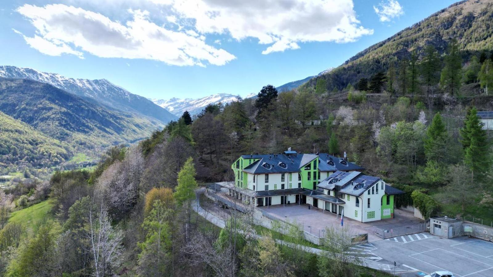 Casa Diocesana Albese Di Sampeyre Hotel Екстериор снимка